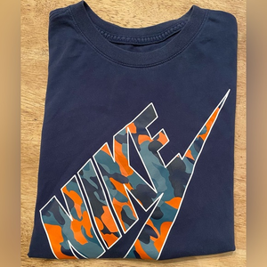 Nike Youth Medium Black 100% Cotton Camo Graphic Short Sleeve T-Shirt‎